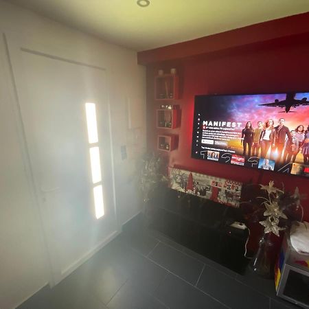 Apartmán Zekri Livry-Gargan Exteriér fotografie