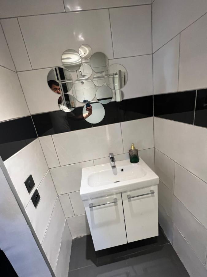 Apartmán Zekri Livry-Gargan Exteriér fotografie
