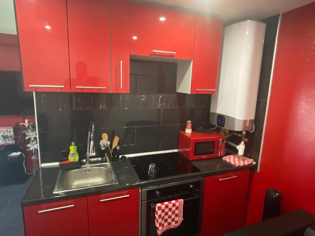 Apartmán Zekri Livry-Gargan Exteriér fotografie